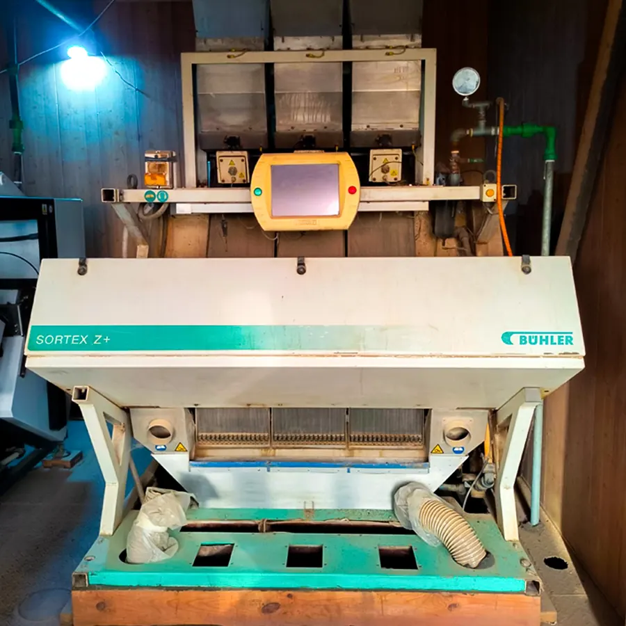 Gravity separator in the seed cleaning line